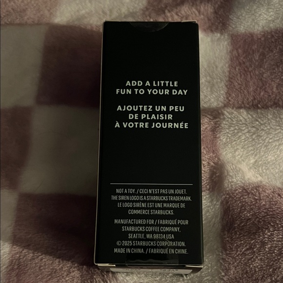 NIB Starbucks Iridescent Purple and  Apple Green pleated Cold Cup Key Chain 2025 - Picture 2 of 3